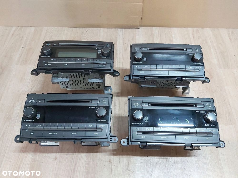 TOYOTA SIENNA radio CD oryginał - 1