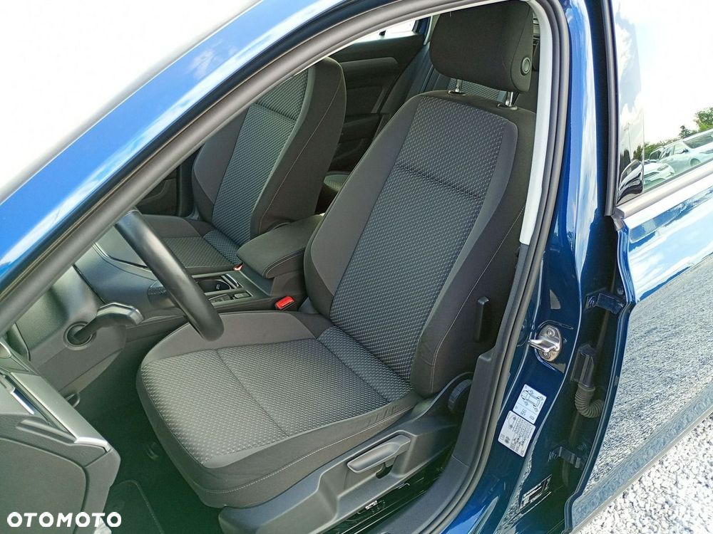 Volkswagen Passat Variant 2.0 TDI EVO Essence - 21