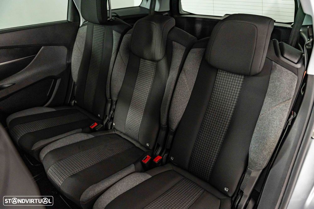 Peugeot 5008 1.2 PureTech Allure EAT6 - 10