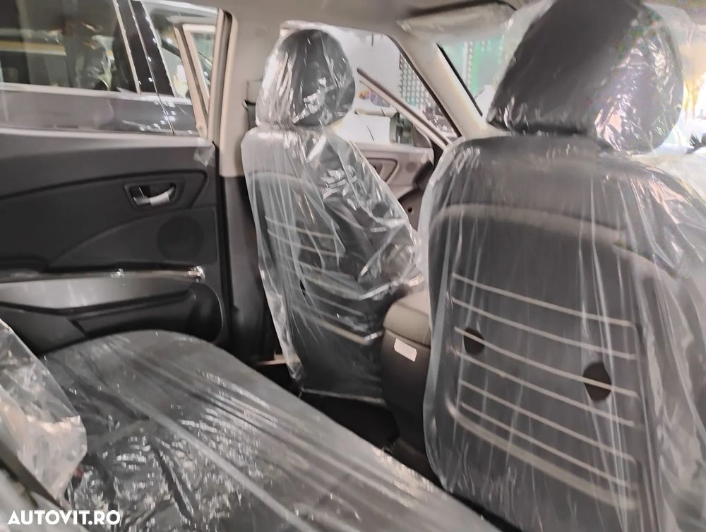 SsangYong Tivoli 1.5 T-GDi 4WD Automatik Sapphire - 12