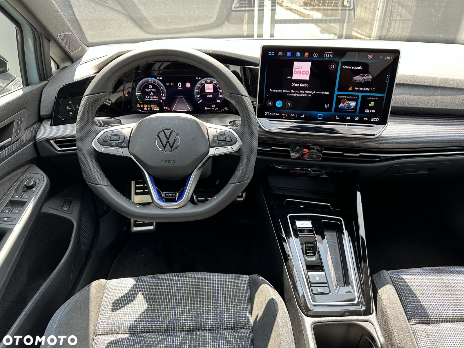 Volkswagen Golf - 18