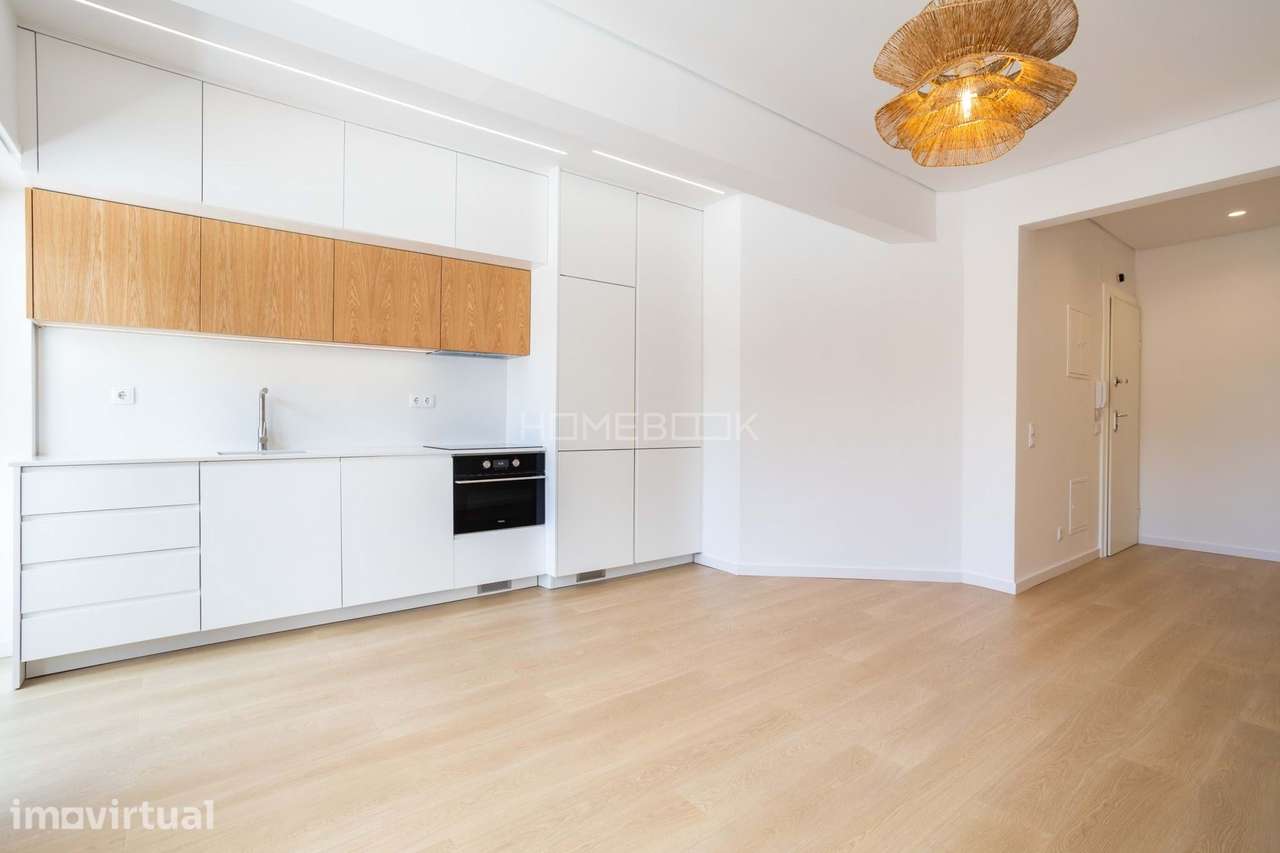Apartamento T2 renovado na Graça - Grande imagem: 3/21