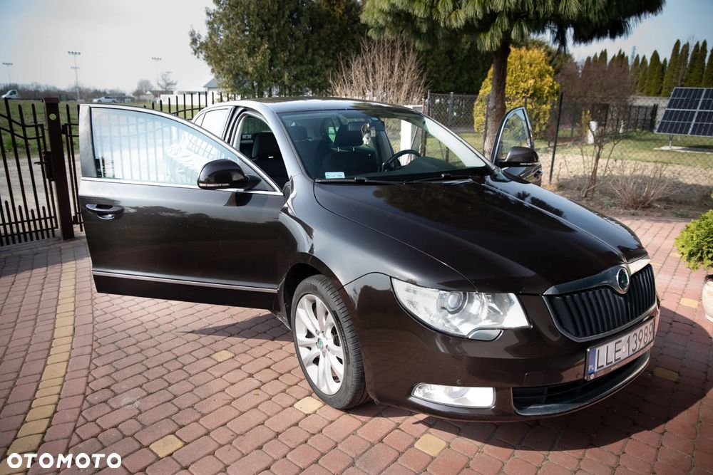 Skoda Superb - 1