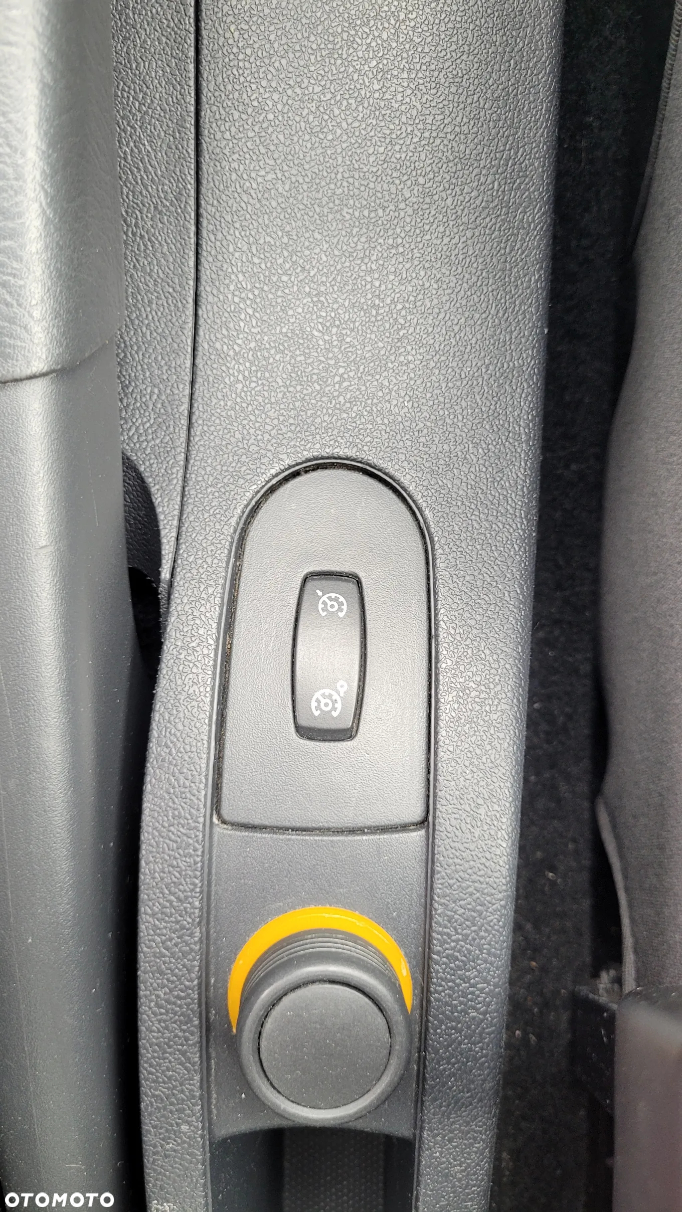 Renault Clio 1.5 dCi 85 FAP Grandtour Dynamique - 20