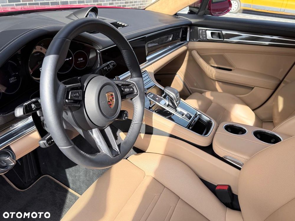 Porsche Panamera - 25