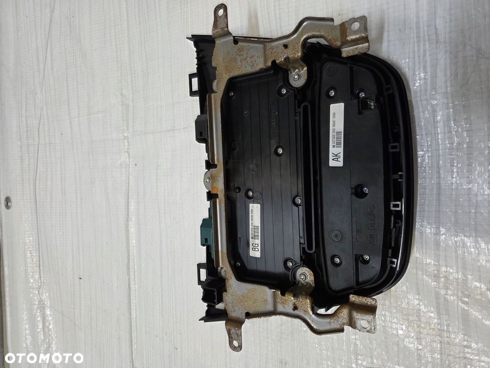 OPEL INSIGNIA A  PANEL RADIA 13273256 Panel klimatyzacji 13273102 - 9