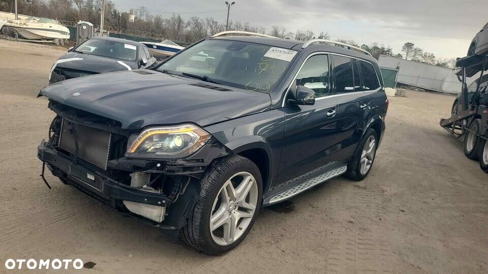 Mercedes-Benz GL - 10
