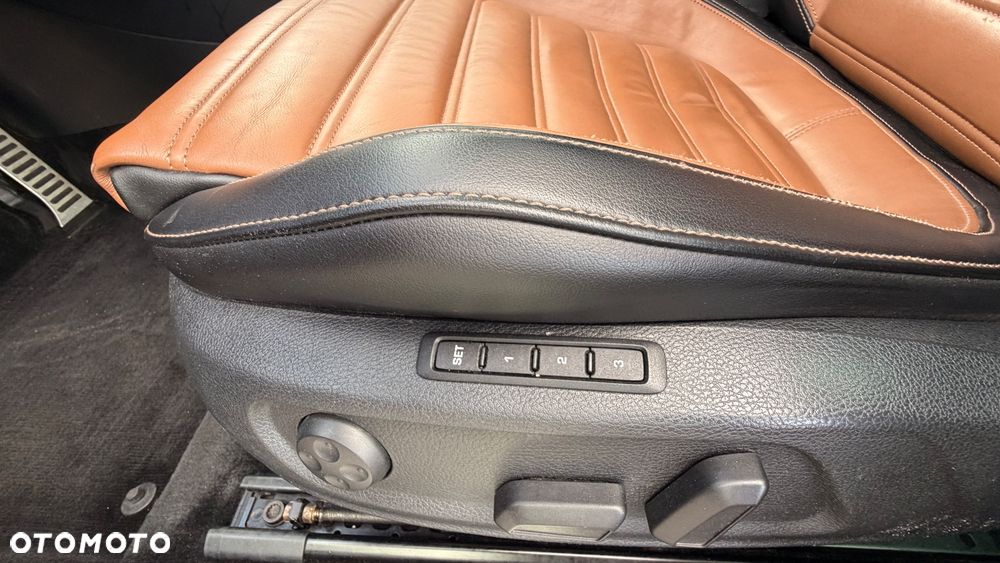 Volkswagen Passat Alltrack - 24