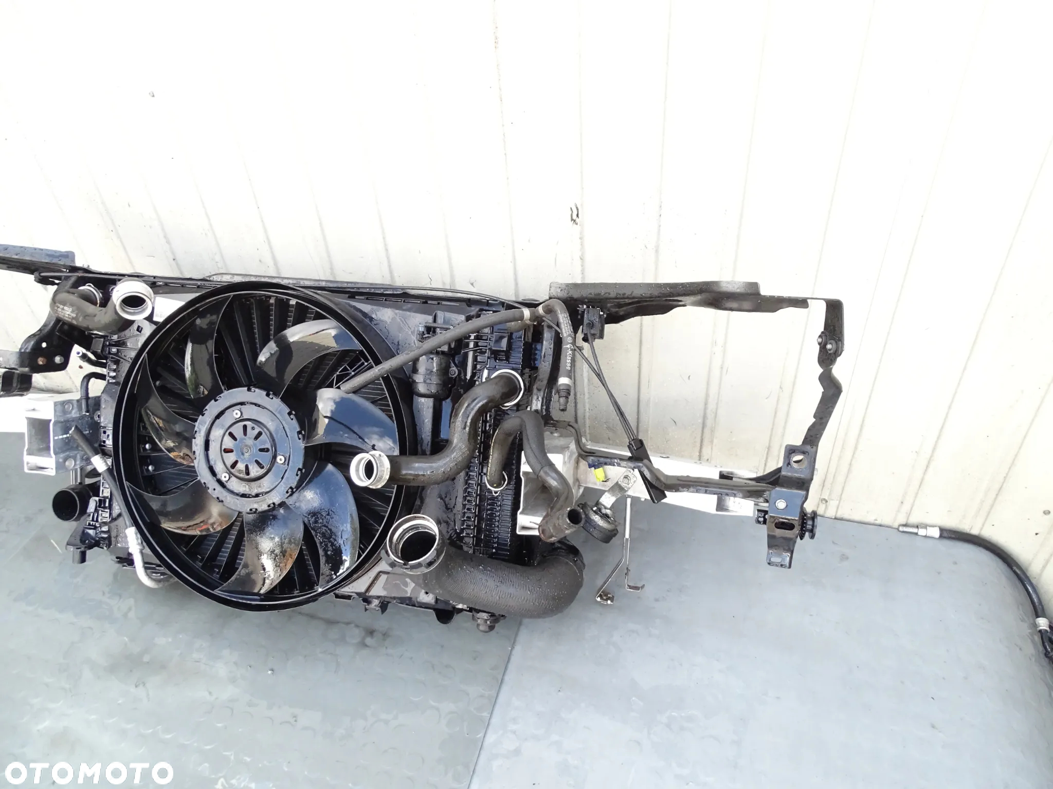 Mercedes Klasa C W204 2.2 Pas przedni kompletny - 10