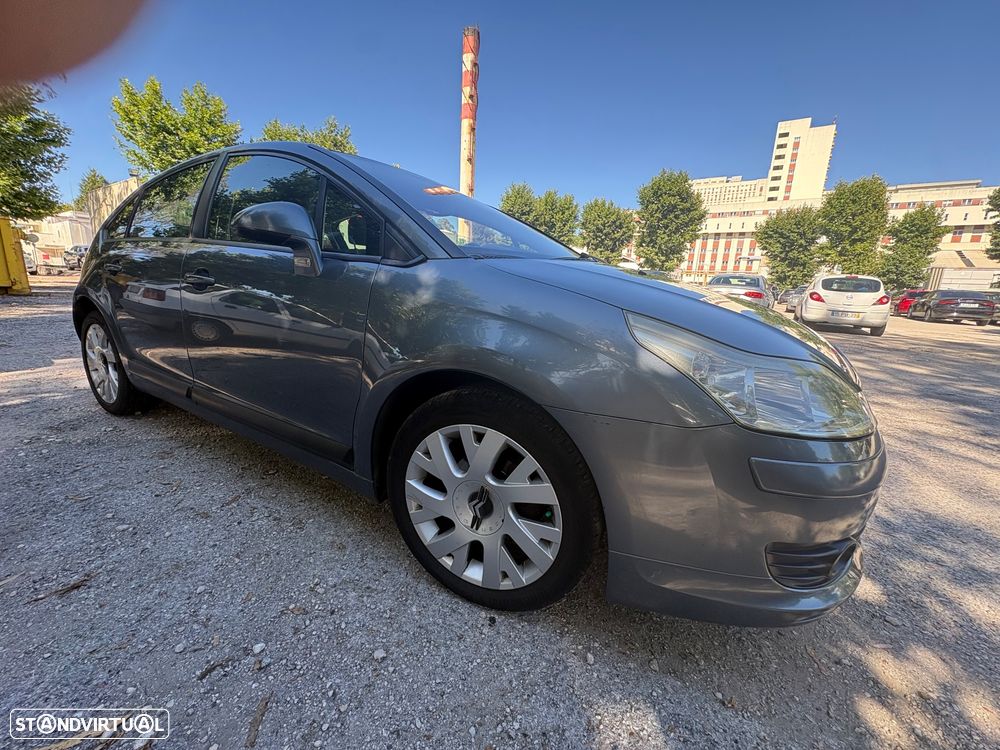 Citroën C4 1.6 16V Exclusive - 1