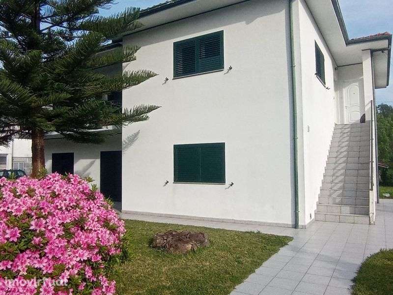 Arrenda-se T3 Selho São Lourenço (Guimarães) - Grande imagem: 2/11