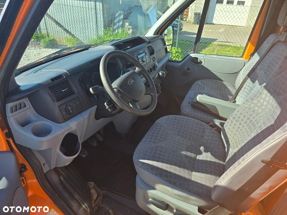 Ford Transit - 15