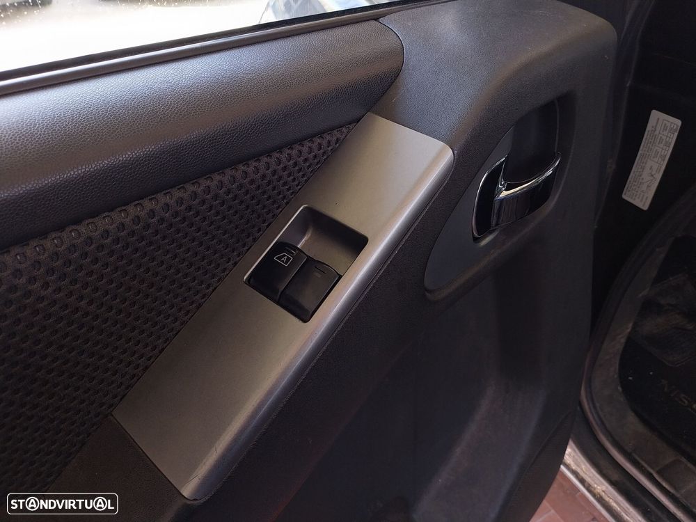 Nissan Navara 2.5 dCi KC SE - 3