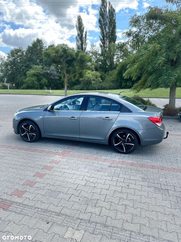 Chevrolet Cruze 1.8 LT - 5