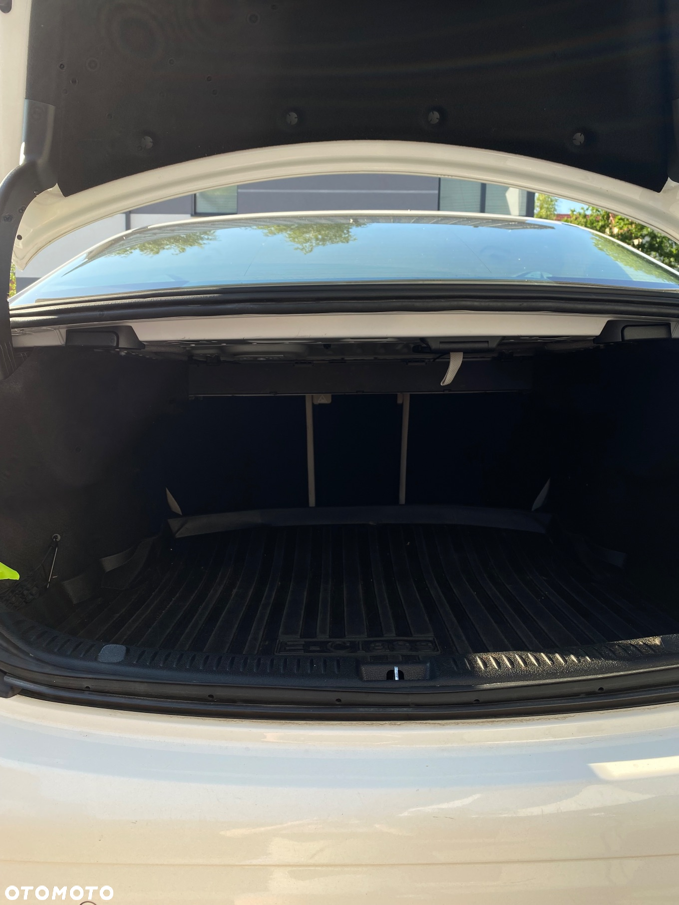 Mercedes-Benz Klasa E 220 d 9G-TRONIC - 14