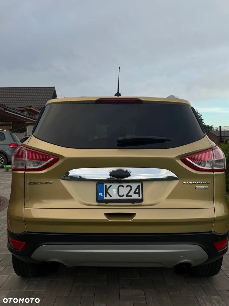 Ford Escape 2.0 EcoBoost AWD Titanium - 3