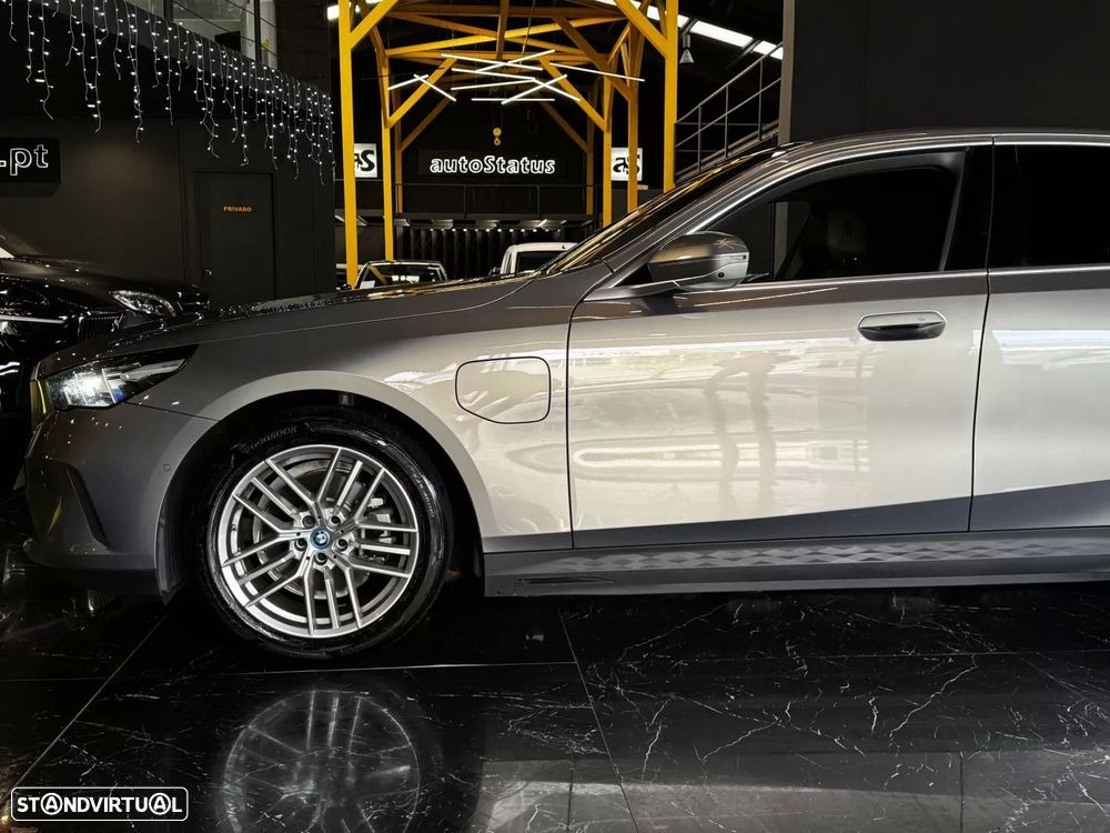 BMW 530 e - 10
