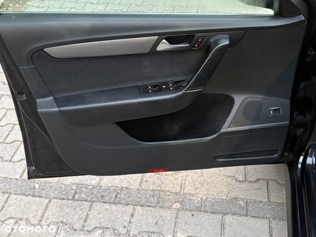 Volkswagen Passat 2.0 TDI Comfortline DSG - 19