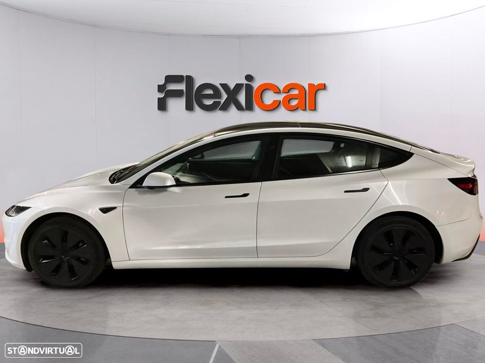 Tesla Model 3 - 5
