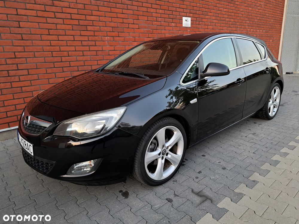 Opel Astra 1.6 Turbo Innovation - 4