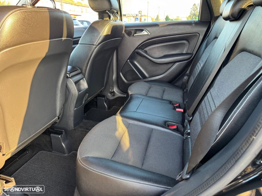Mercedes-Benz B 180 d Urban - 10