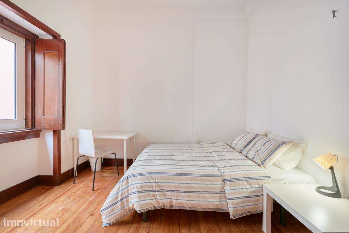 Quarto - localizado em Saldanha Lisbon - Grande imagem: 5/12