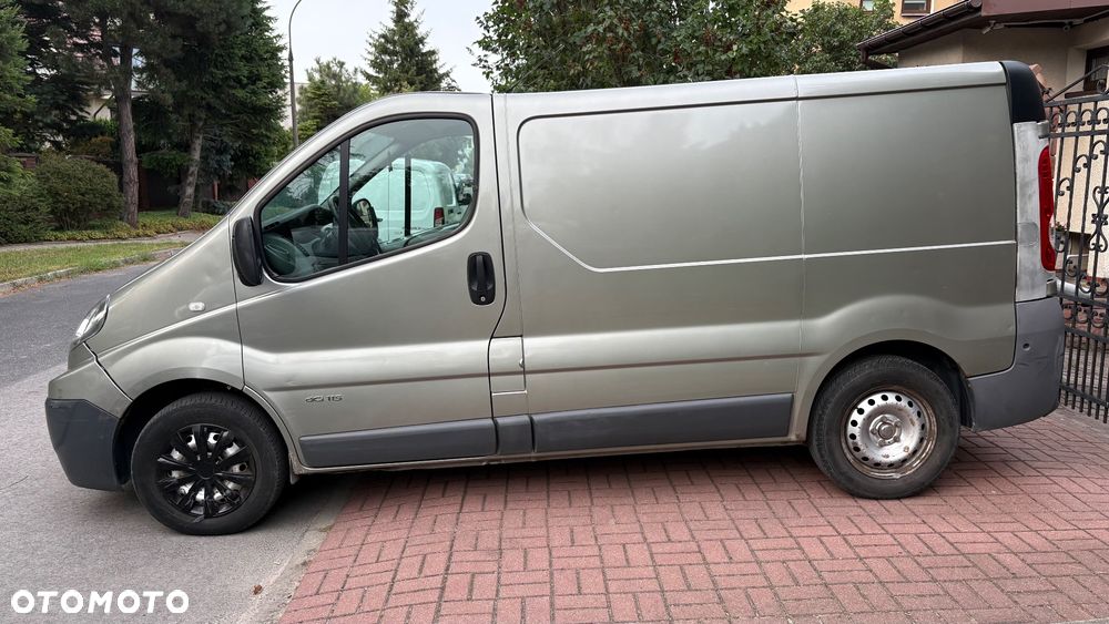 Renault TRAFIC - 4