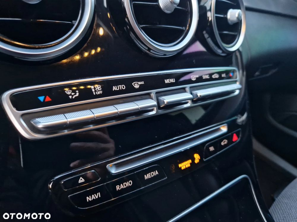 Mercedes-Benz Klasa C 180 Business Edition 9G-TRONIC - 11