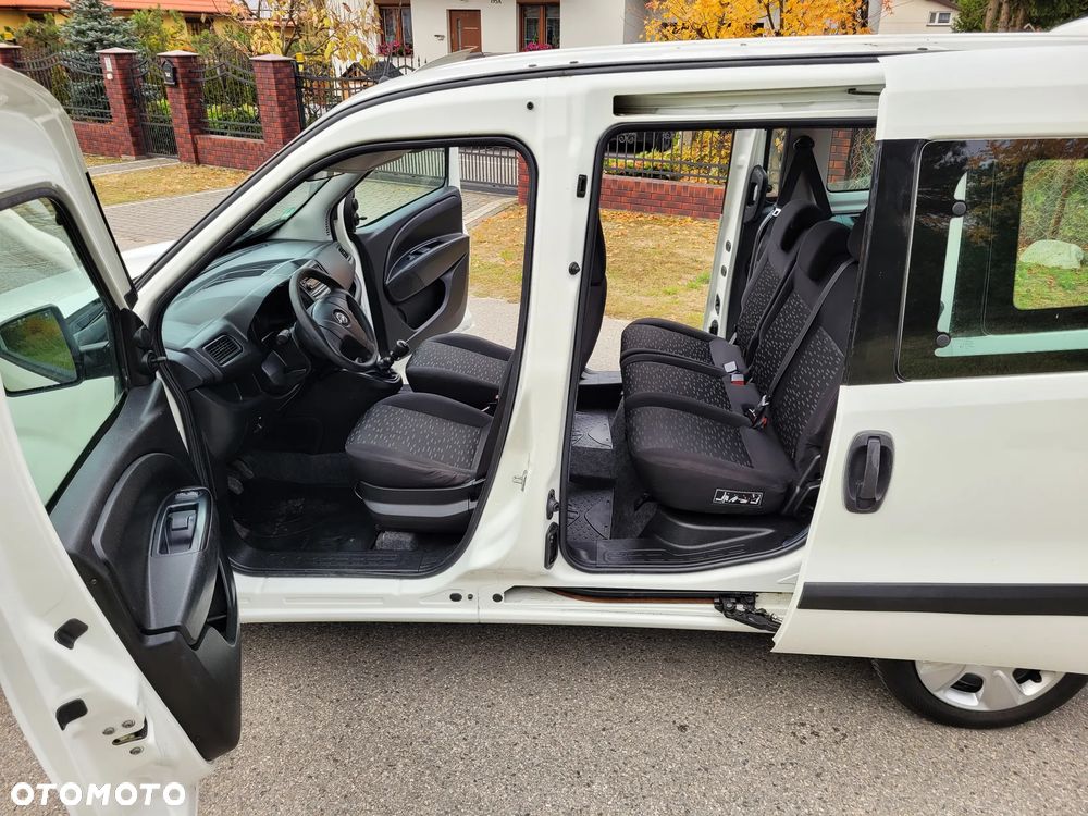 Opel Combo - 12