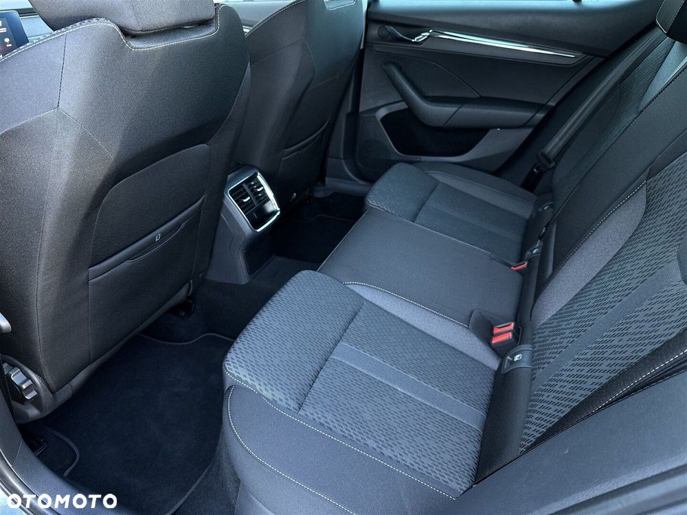 Skoda Octavia 1.5 TSI ACT Style DSG - 11