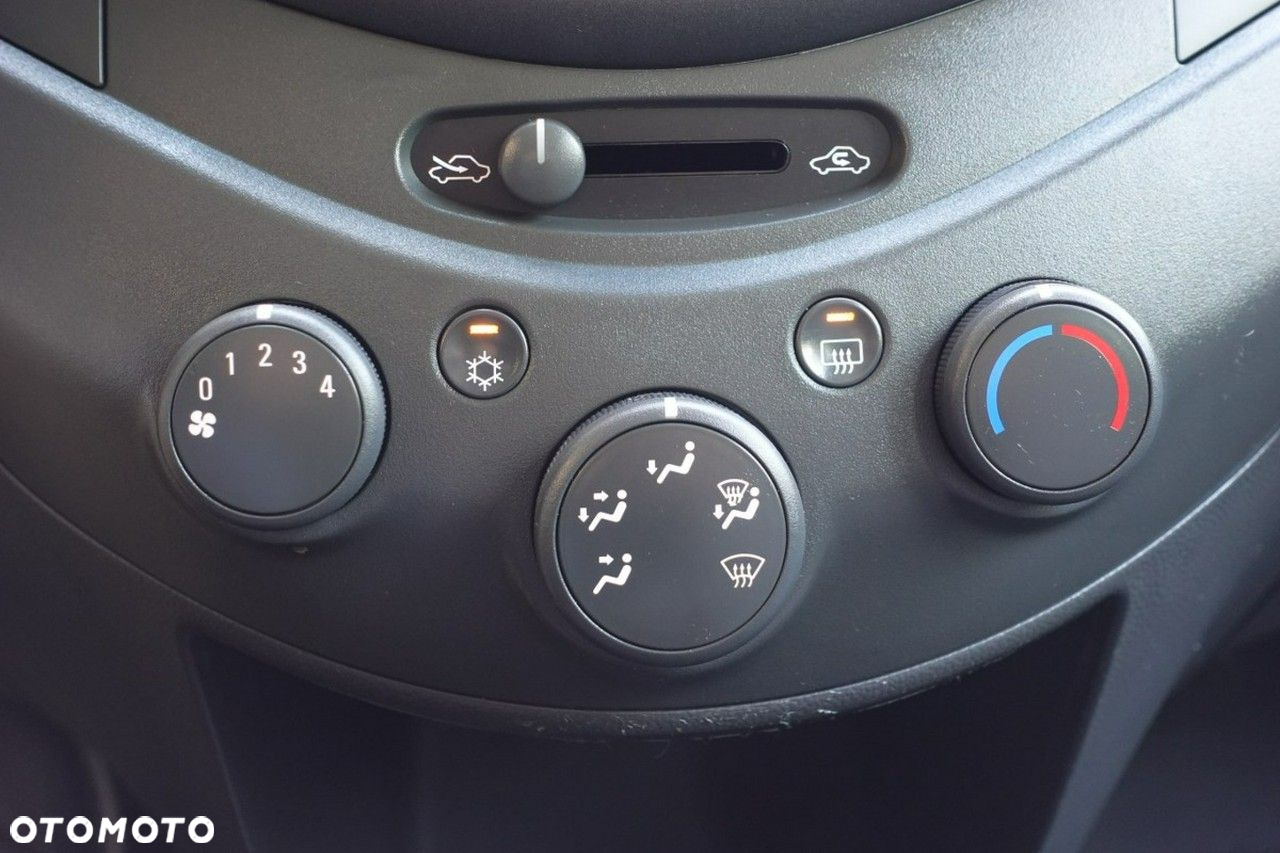 Chevrolet Spark - 14