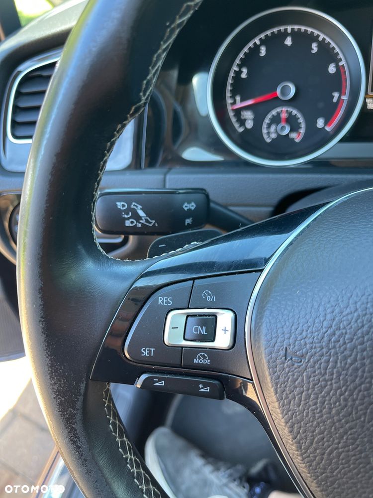 Volkswagen Golf 1.4 TSI BlueMotion Technology DSG Cup - 21