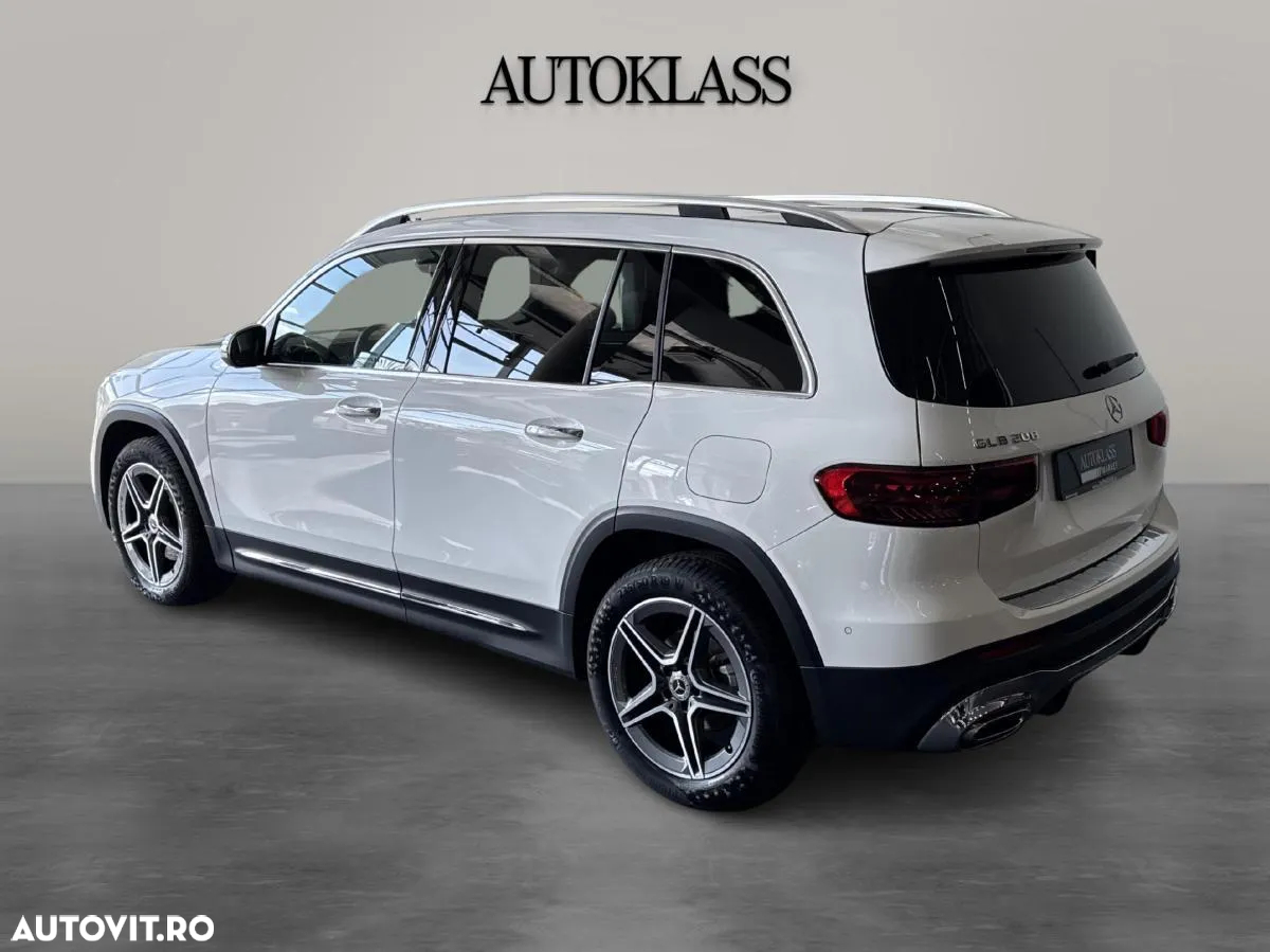 Mercedes-Benz GLB 200 7G-DCT Style - 3
