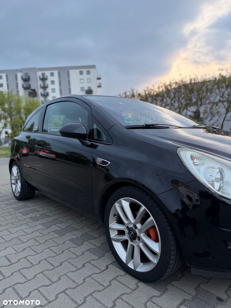 Opel Corsa 1.2 16V Sport - 2