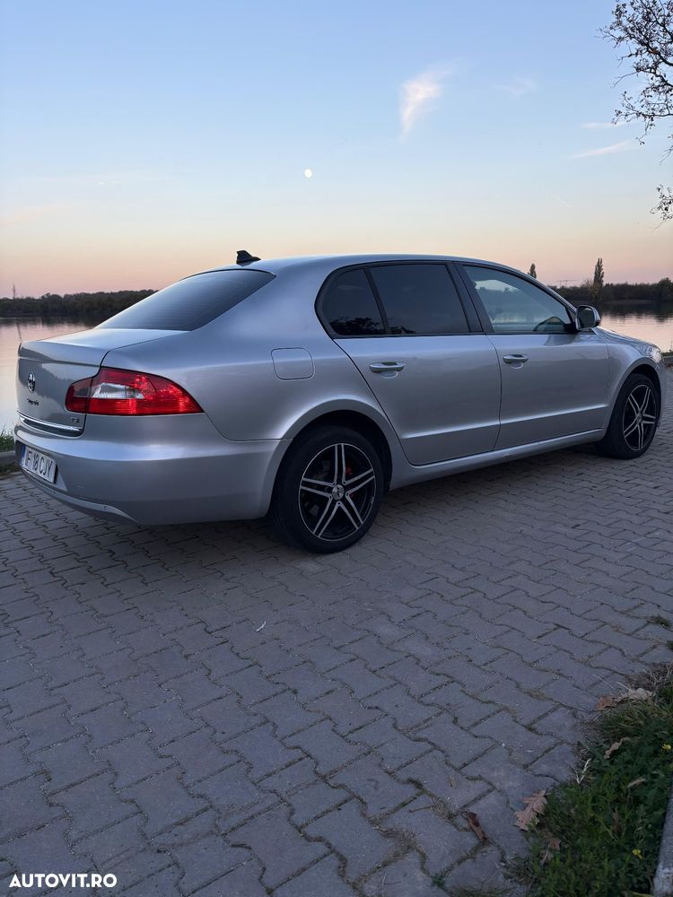 Skoda Superb - 1