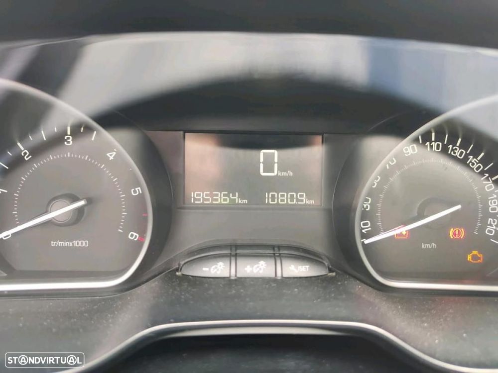 Peugeot 208 1.5 BlueHDi Active - 6