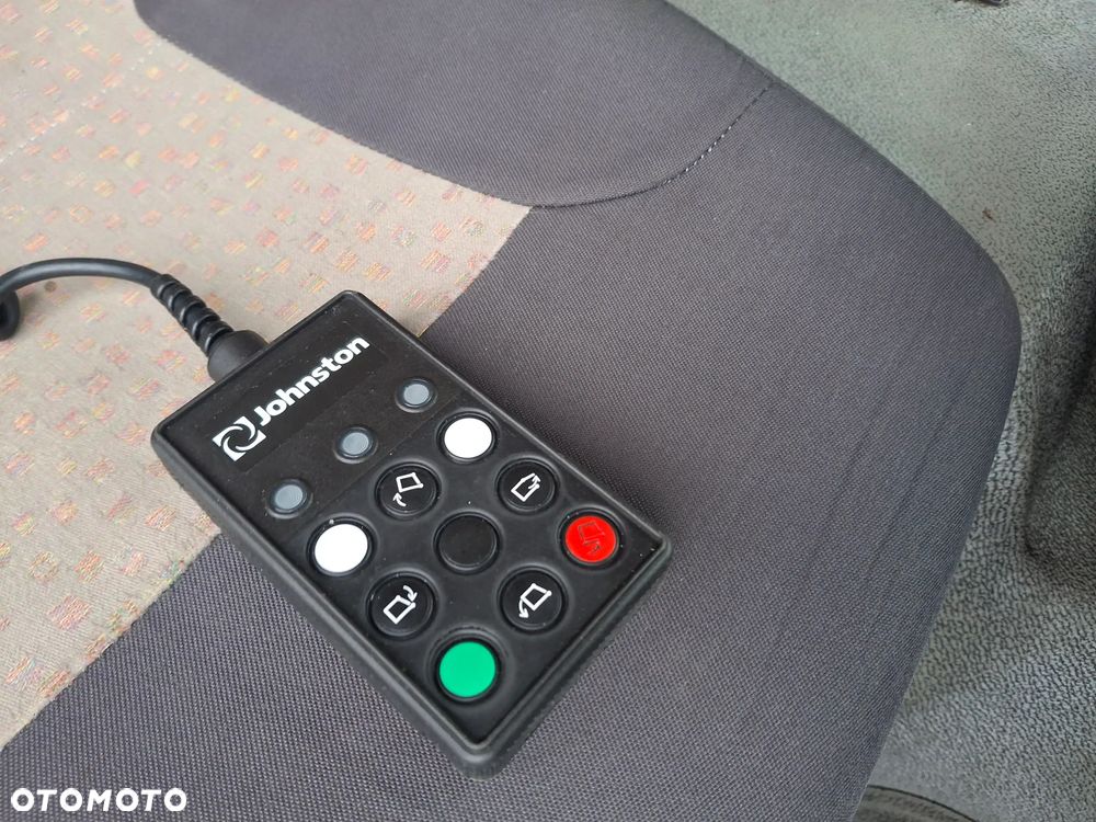 Renault Midlum 220 Zamiatarka Johnston 2 Silniki Szczotki L/R Obie Strony 2010r Przebieg 116 tyś km - 25