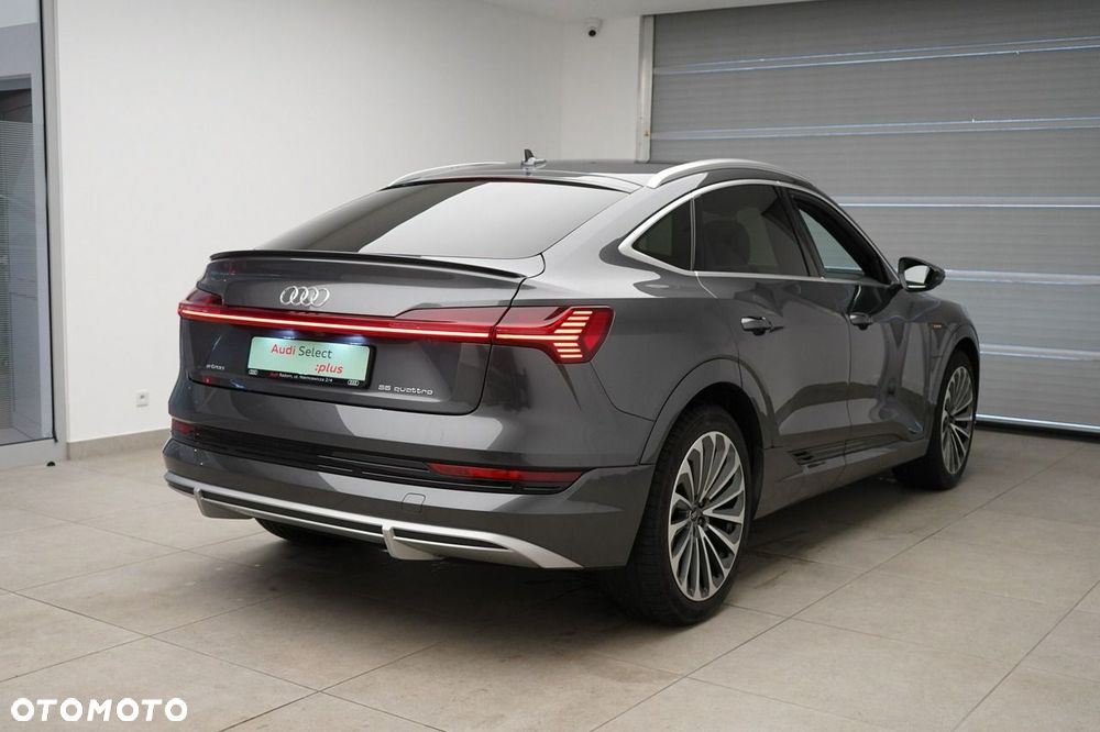 Audi e-tron Sportback - 5