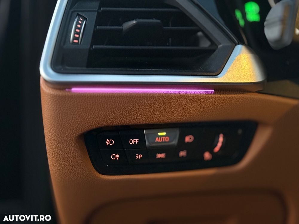 BMW Seria 3 318d Aut. Luxury Line - 19