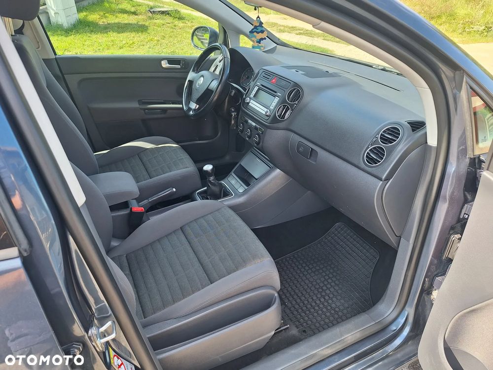 Volkswagen Golf Plus - 10