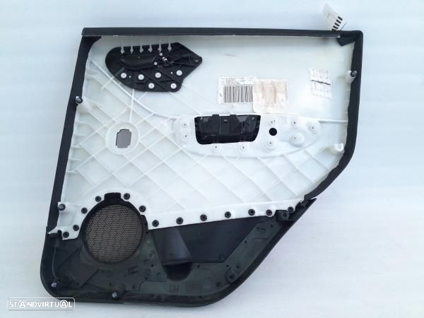 Quartela / Forra Tras Esq Mercedes-Benz A-Class (W169) - 2
