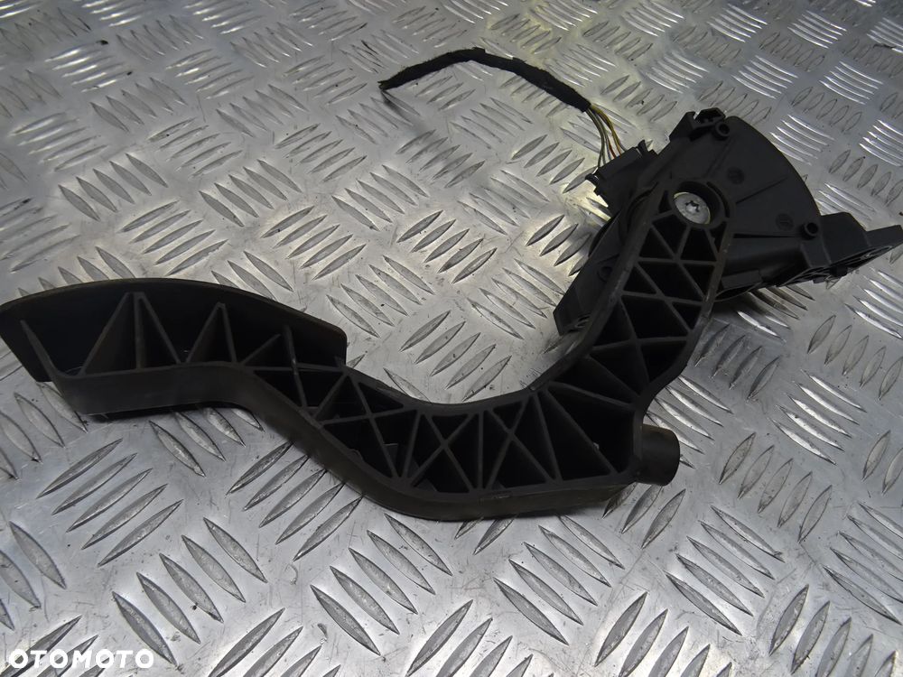 VW PASSAT B5 LIFT SEDAN 00-05 (2005R) 1.9 TD POTENCJOMETR GAZU - 8