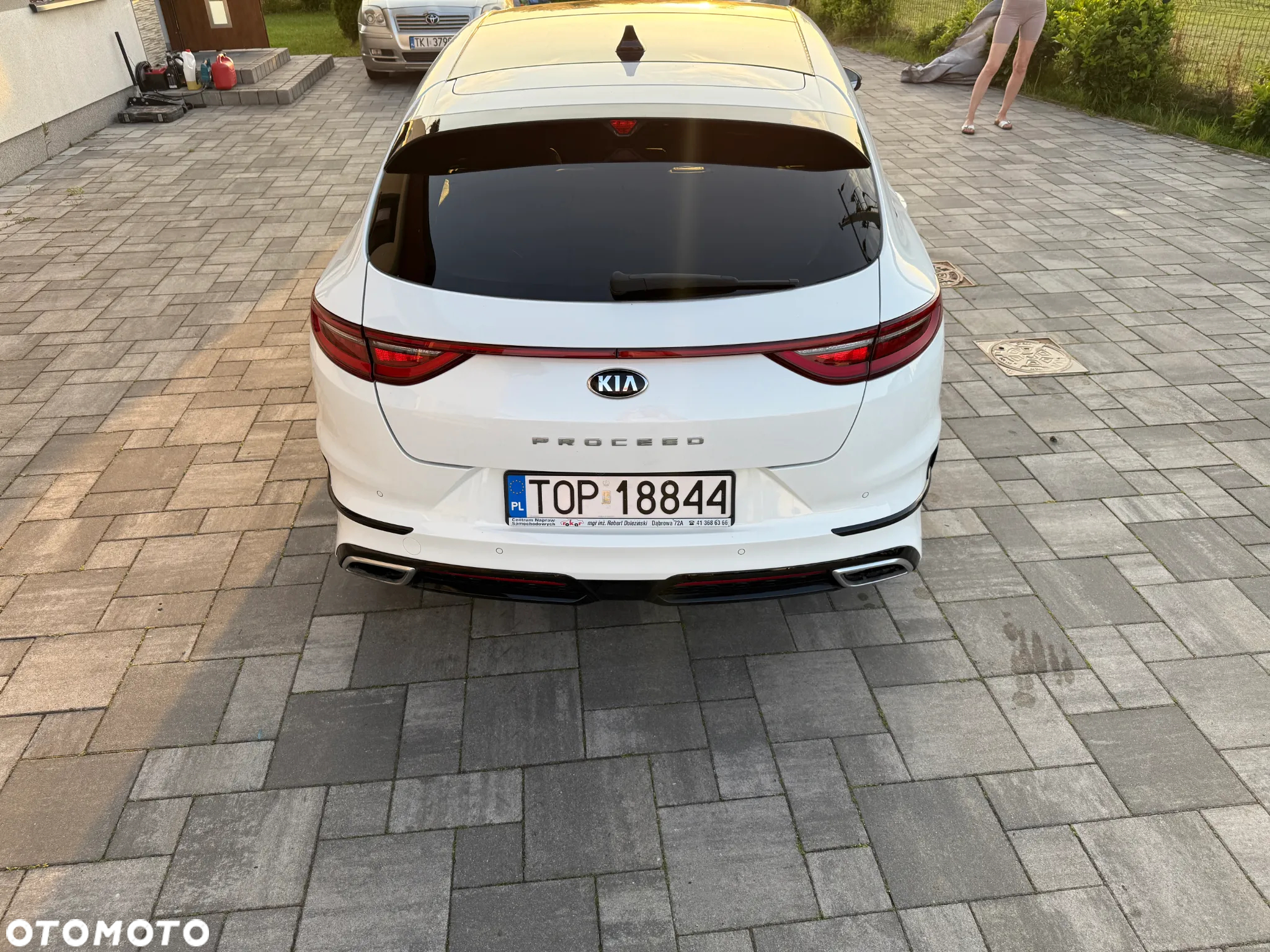 Kia ProCeed 1.6 T-GDI GT DCT - 3