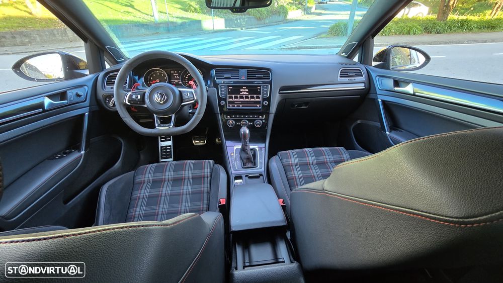 VW Golf GTI Performance BlueMotion DSG - 14