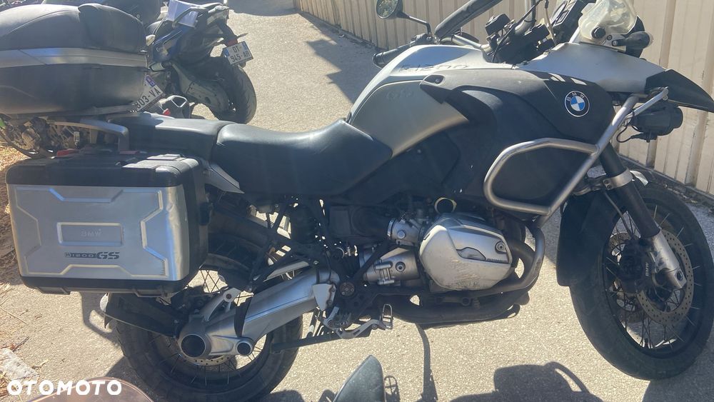 BMW R - 1