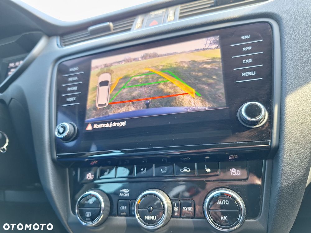 Skoda Octavia 2.0 TDI 4x4 Joy DSG - 12