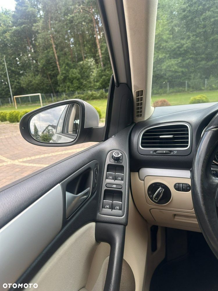 Volkswagen Golf - 18