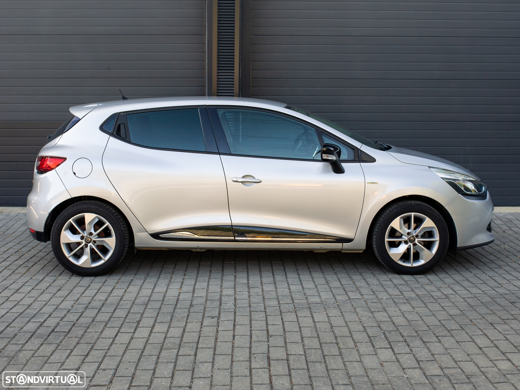 Renault Clio 1.5 dCi Limited - 11