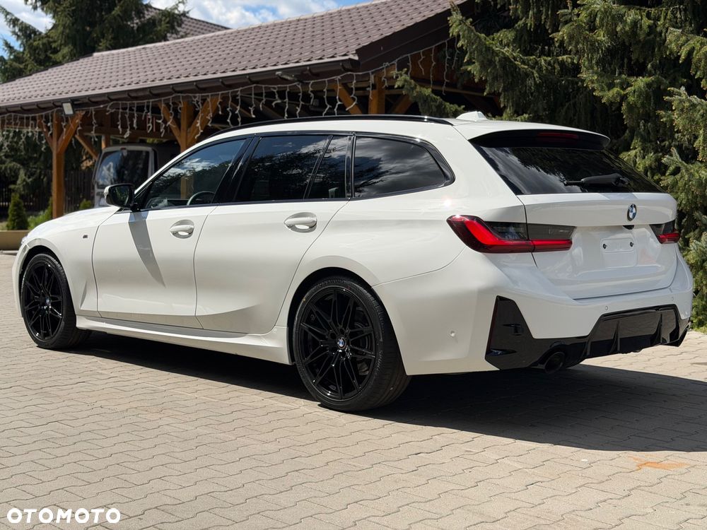 BMW Seria 3 320i M Sport - 9