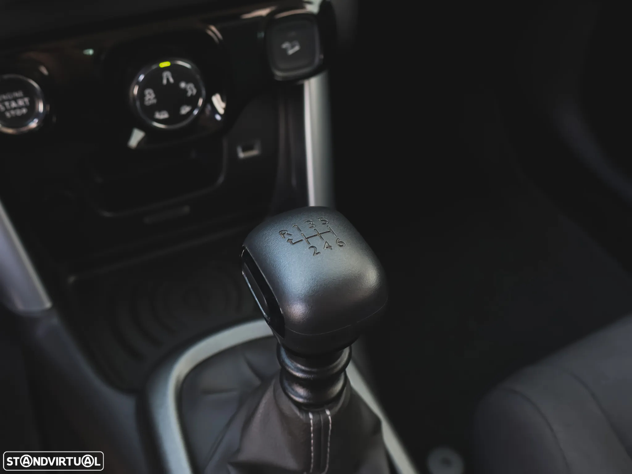Citroën C3 Aircross PureTech 110 Stop & Start Shine - 23